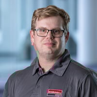 Portrait photo of Chris Lynch